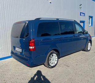 Mercedes V 220 - 7