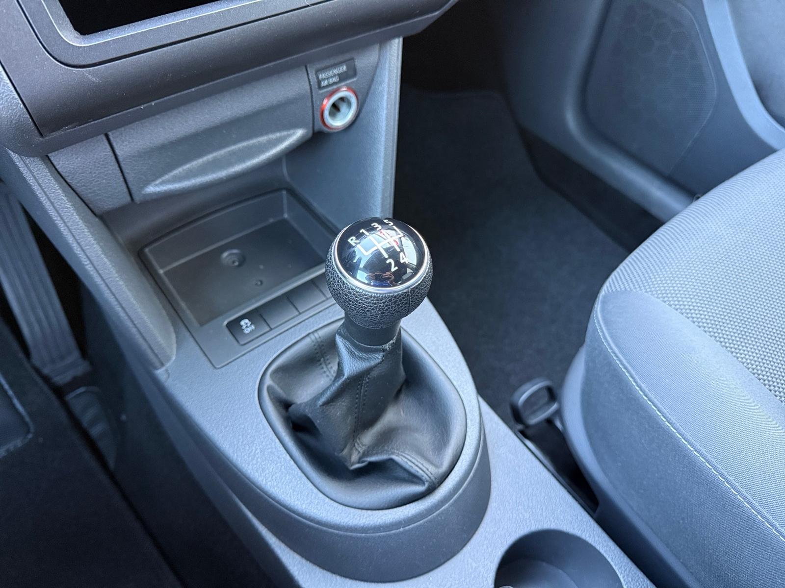 Volkswagen Caddy 1.2 TSI Comfortline Sitzheizung Klima