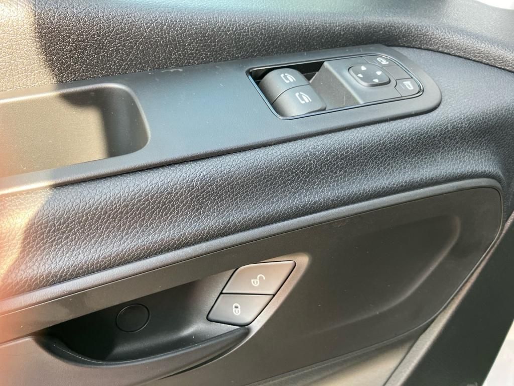 Fahrzeugabbildung Mercedes-Benz Sprinter 317 CDI L3H2 AUT NAVI AHK STH LED KAM