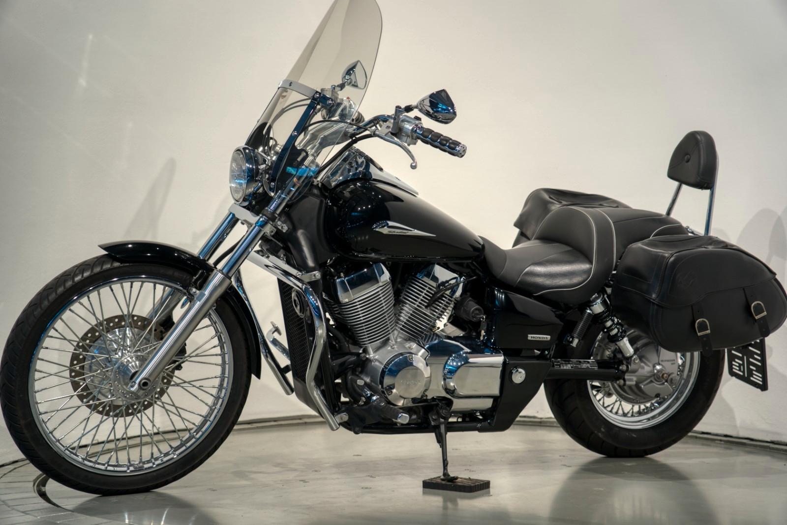 Honda VT 750 Shadow Spirit *Auspuff*Taschen*Schild*