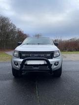 Ford Ranger 89tkm, 40 mm höher, 60 mm breiter - Ford Ranger: Pickup