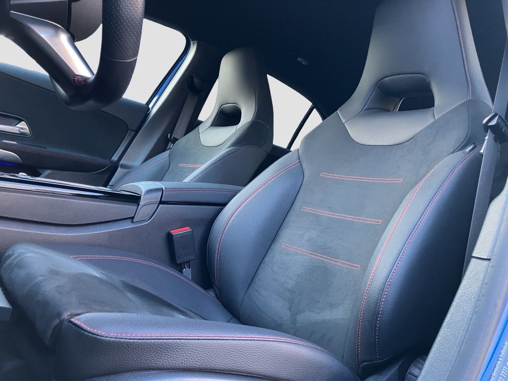 Fahrzeugabbildung Mercedes-Benz A 200 d AMG*NIGHT*DISTR*MULTIB*KEYLESS*KAM*NAVI