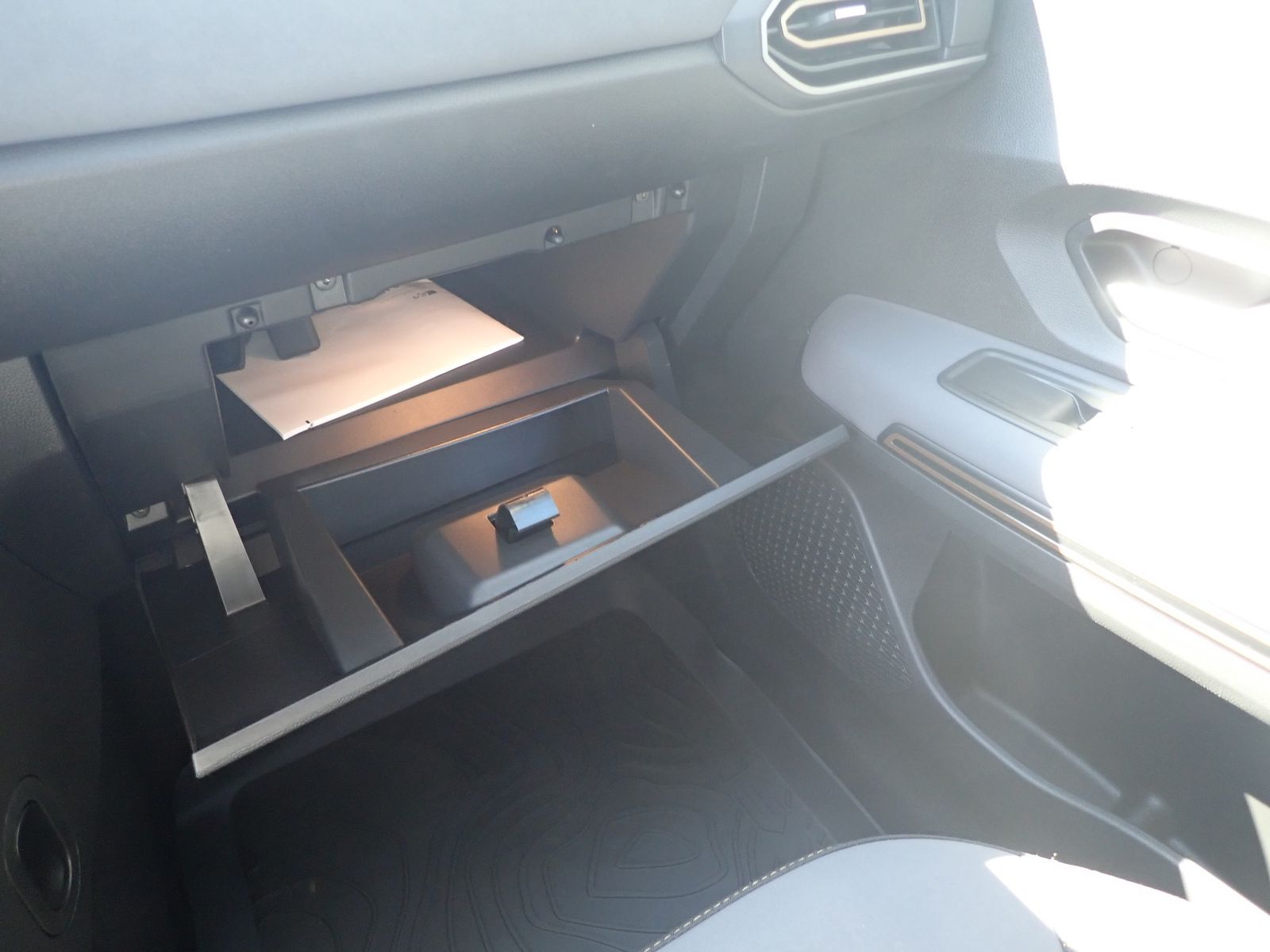Fahrzeugabbildung Dacia Jogger Extreme TCe 110