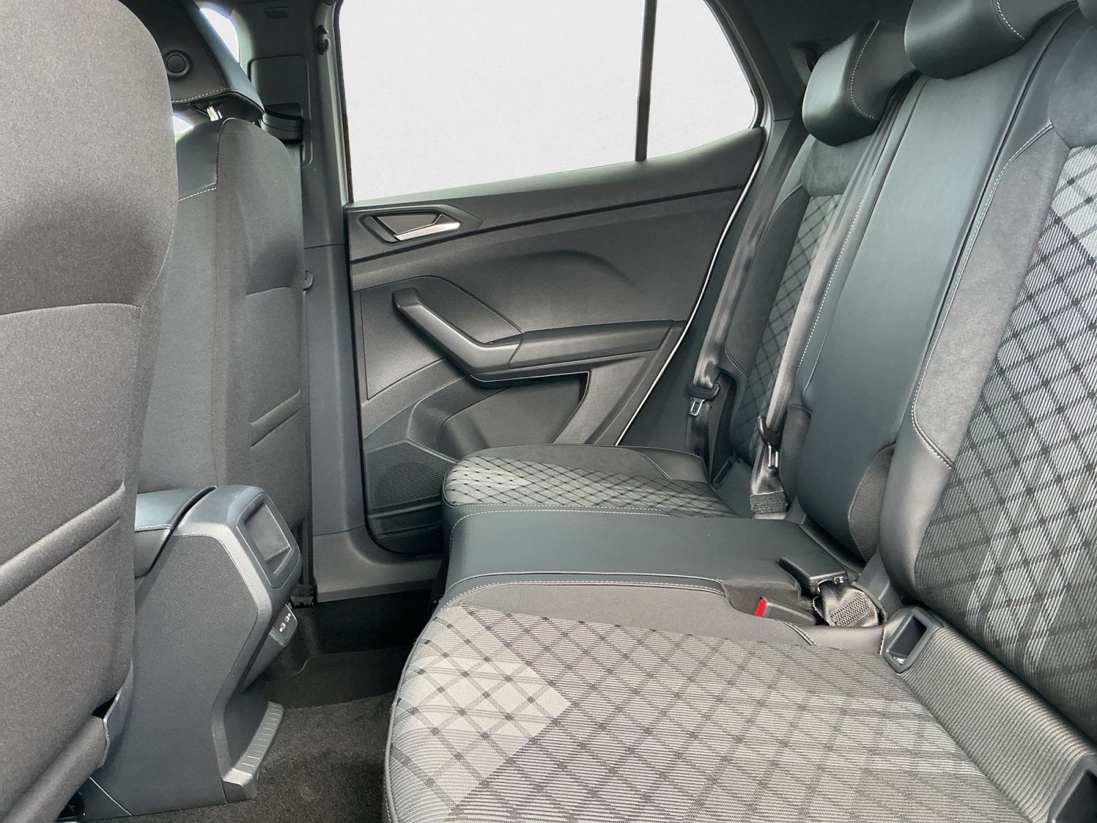 Volkswagen T-Cross - Bild 12