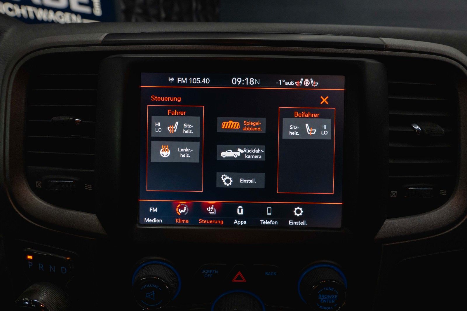 Fahrzeugabbildung Dodge RAM 5.7 V8 HEMI 4x4 OFFROAD Night-Paket *LED*AHK