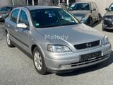 Opel Astra 1.6 Njoy*Automatik*TÜV 10/2027 - Opel Astra Njoy mit Benzin-Antrieb