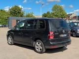 Volkswagen Touran United CarPlay/SHZ/AHK/PDC - Volkswagen Touran aus 2008: United