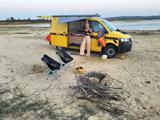 Volkswagen T5 Transporter Campervan - mit Diesel-Antrieb: Gelb