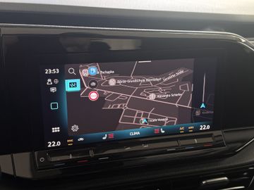 Volkswagen Caddy Maxi 1.5TSI DSG STYLE LED ACC KAMERA AHK