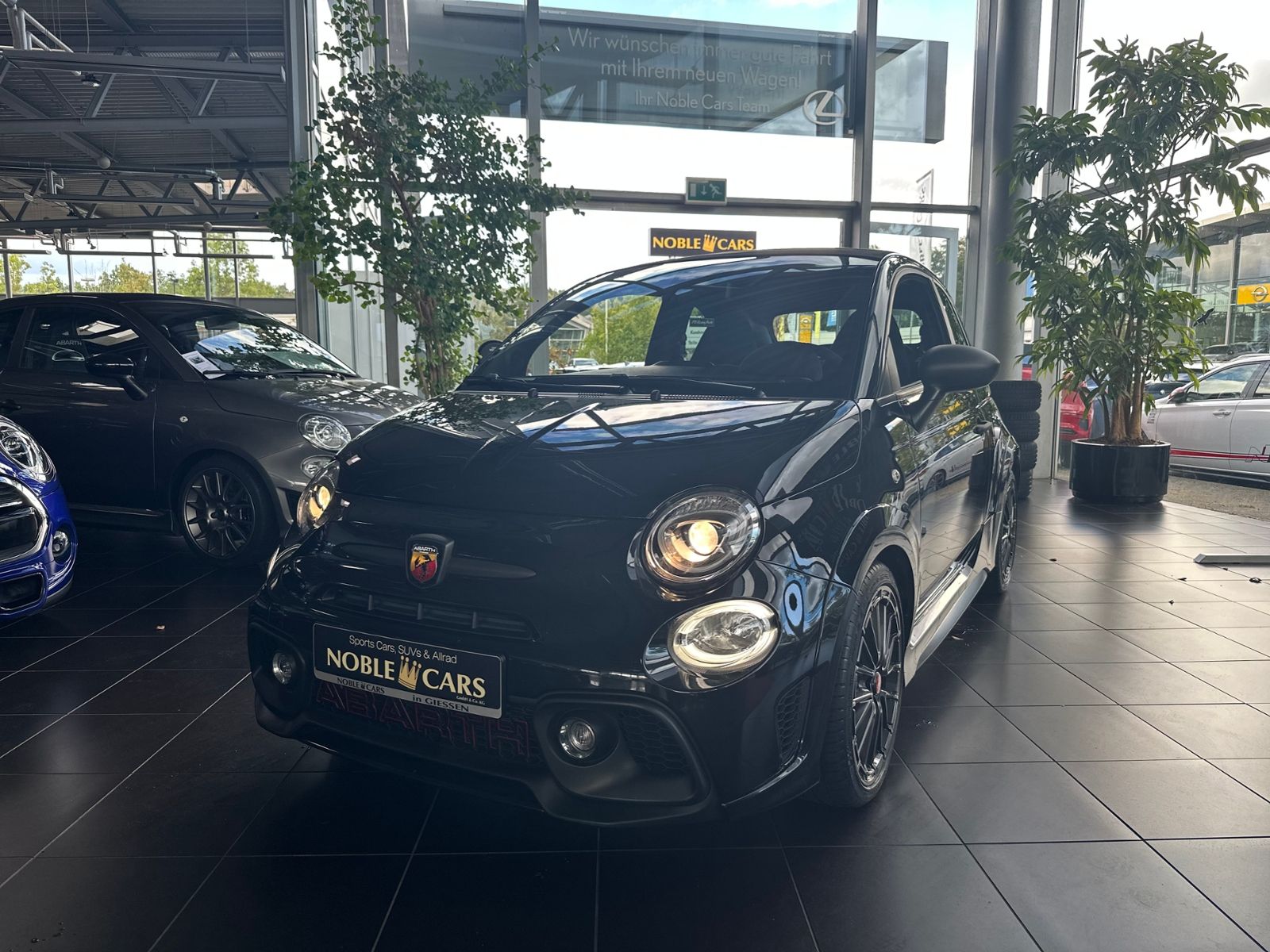 Fahrzeugabbildung Abarth 595C Competizione KLIMA NAV DAB PDC ALU