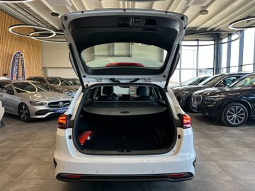 MYAUTOCENTER – Gebraucht- und Jahreswagen mit Werkstattservice in Pfaffenhofen Kia cee'd Sportswagon *Kamera*LED*PDC*