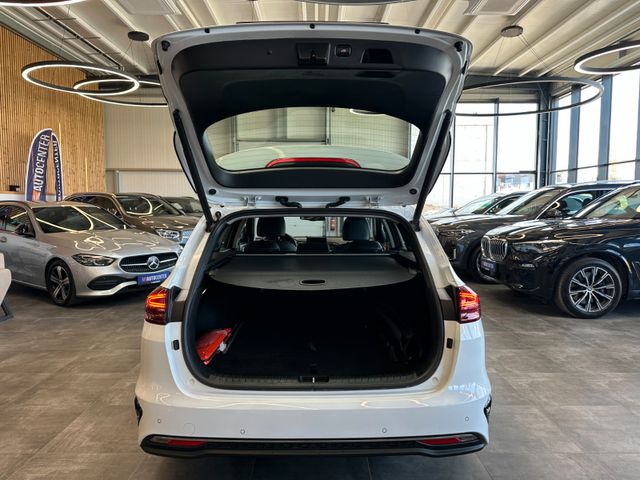 MYAUTOCENTER – Gebraucht- und Jahreswagen mit Werkstattservice in Pfaffenhofen Kia cee'd Sportswagon *Kamera*LED*PDC*