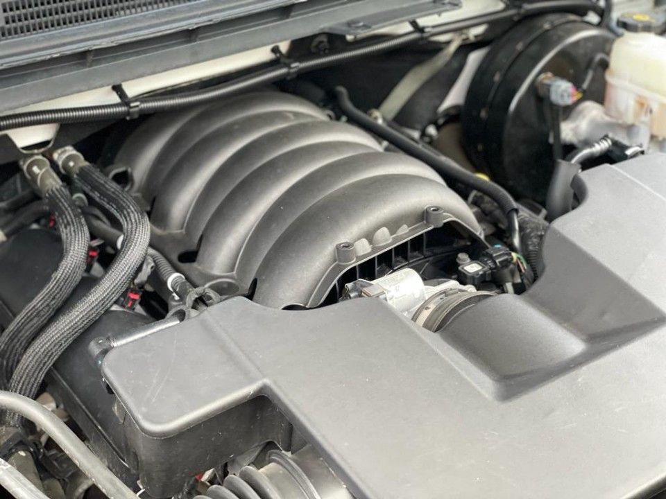 Fahrzeugabbildung GMC Sierra K1500 5.3 V8 SLE CrewCab Long Bed 4x4