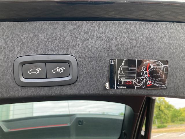 XC 40 D3 Momentum Pro AWD