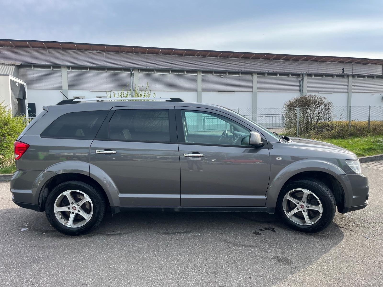 Fiat Freemont Lounge AWD (AUTOMATIK)