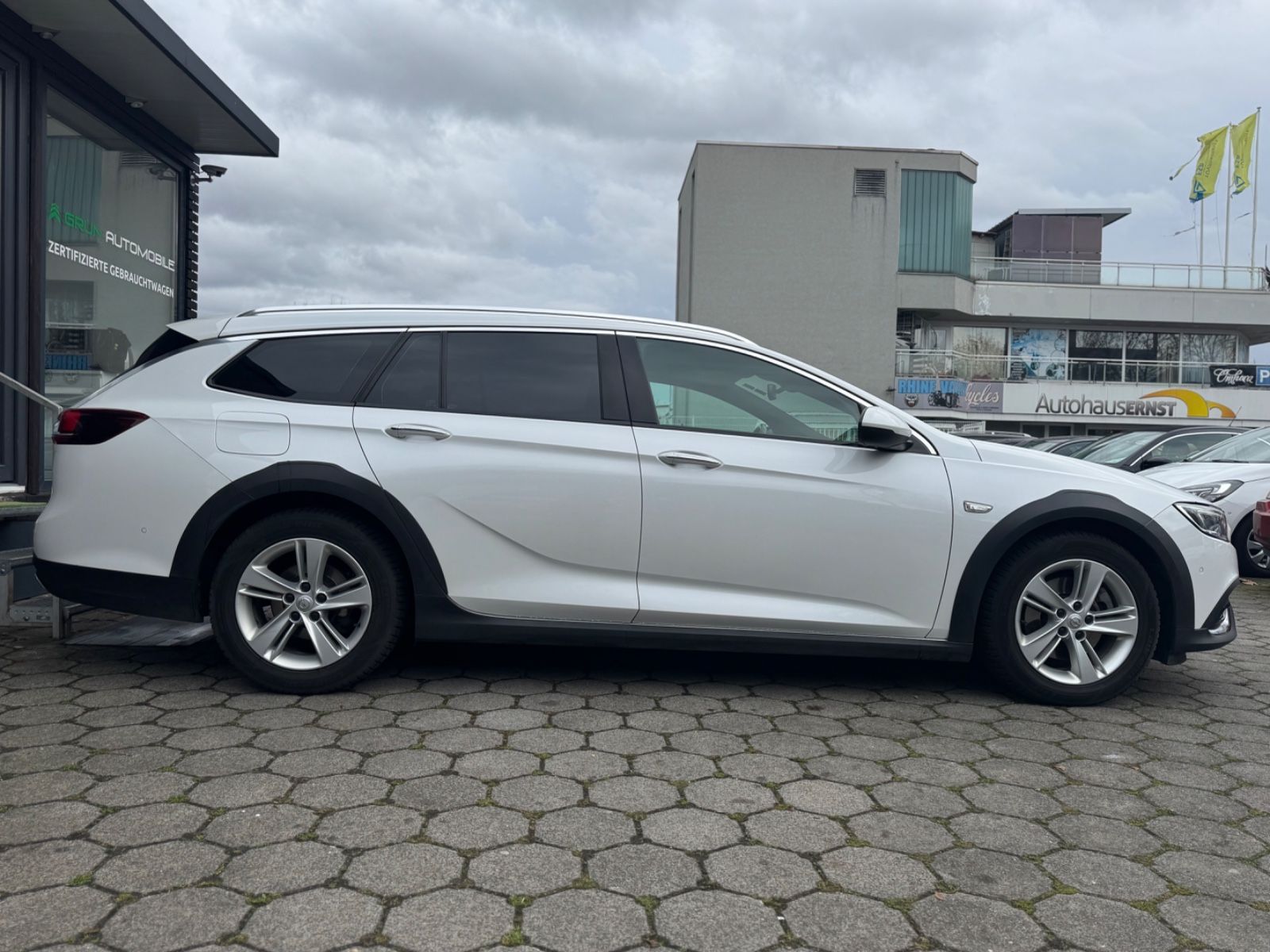 Fahrzeugabbildung Opel Insignia CT*VOLLAUSSTATTUNG*Leder*Keyless*HeadUp
