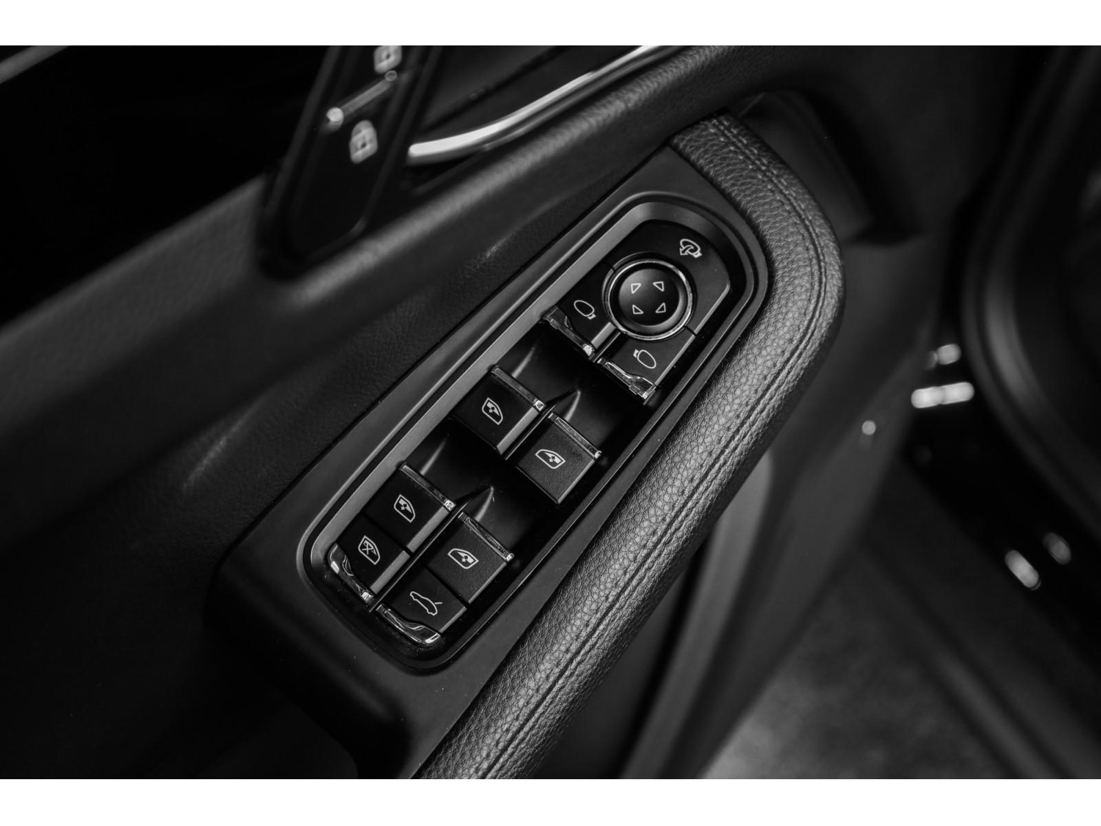 Porsche Macan III S