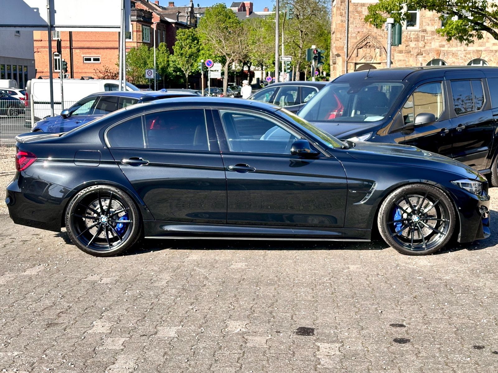 Fahrzeugabbildung BMW M3 Competition *BRD+M-Drivers+Carbon+Voll+KW*