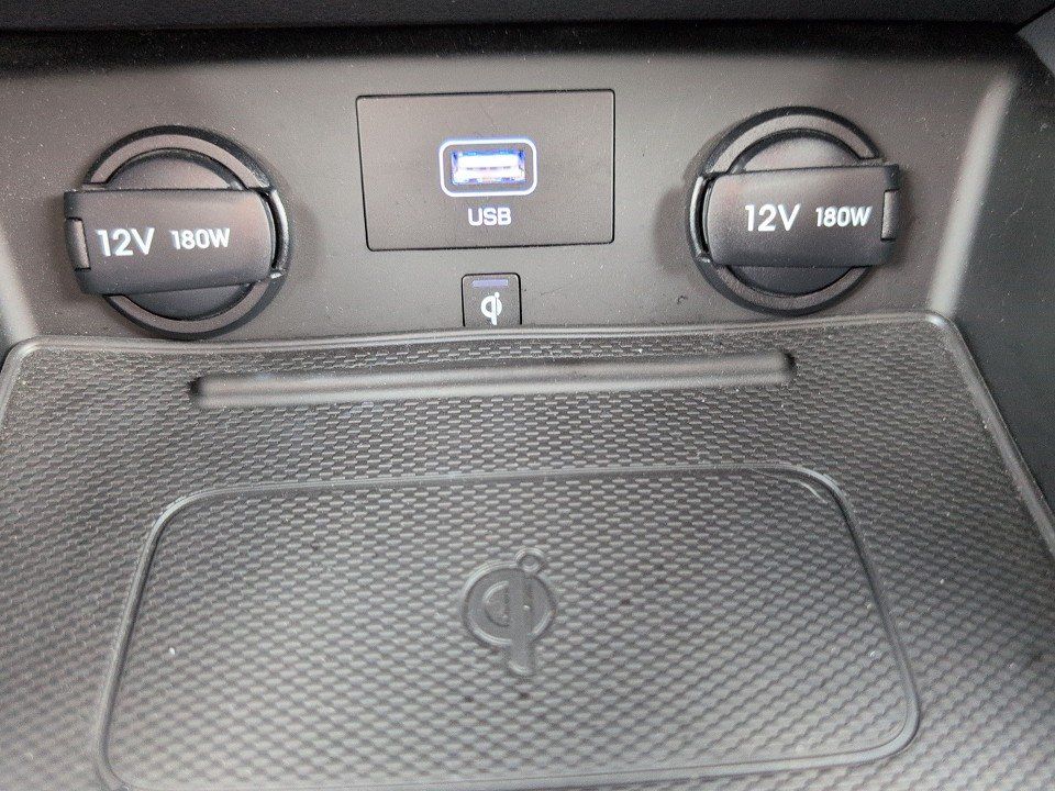 Fahrzeugabbildung Hyundai IONIQ HEV 1.6 GDI STYLE-P NAV+KAMERA+CARPLAY+SHZ