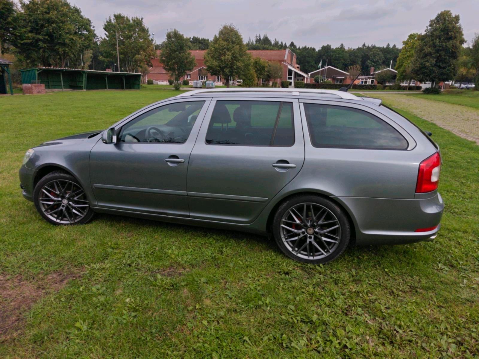 Skoda Octavia 2012 — engine 179 HP (132kW)