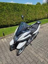 Yamaha TRICITY 125 Neue Reifen, TÜV, wenig KM - YAMAHA TRICITY 125