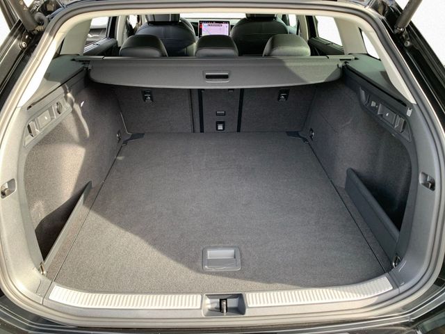 Passat Variant 2.0 TDI DSG ELEGANCE AHK+IQ.LIGHT