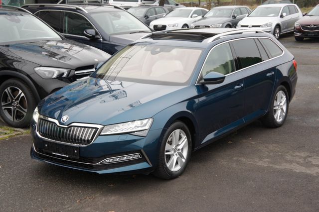 Skoda Superb Combi Style iV*ACC*AHK*PANO*360*WIPA*19Z*