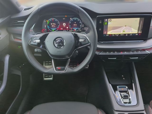 Fahrzeugabbildung SKODA Octavia Combi 1.4 TSI DSG iV RS AHK DCC ACC COLU