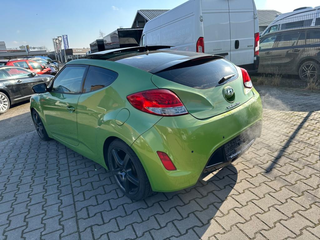 Hyundai Veloster