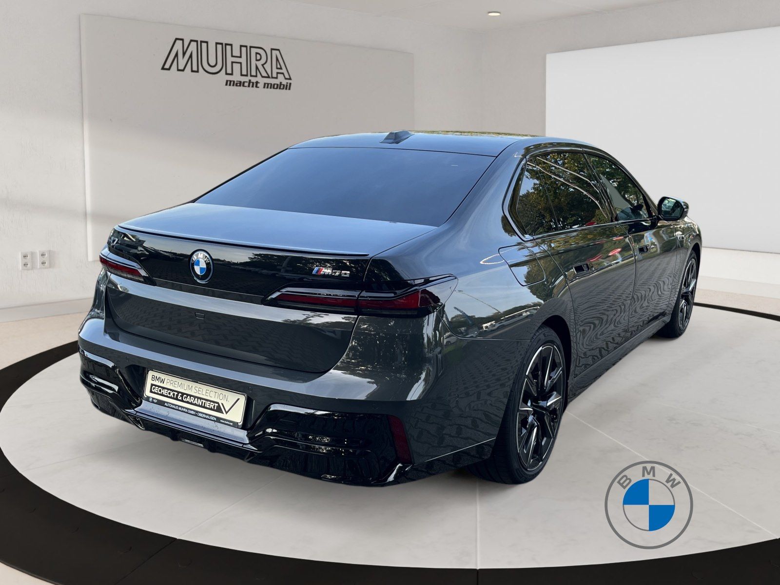 BMW i7 M70 xDrive 21 Individual Two-Tone Fond TV foto 5