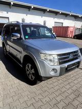 Mitsubishi Pajero 3,2 DI-D Edition 25 Automatik Edition 25 - gebrauchte Mitsubishi Pajero aus dem Jahr 2008
