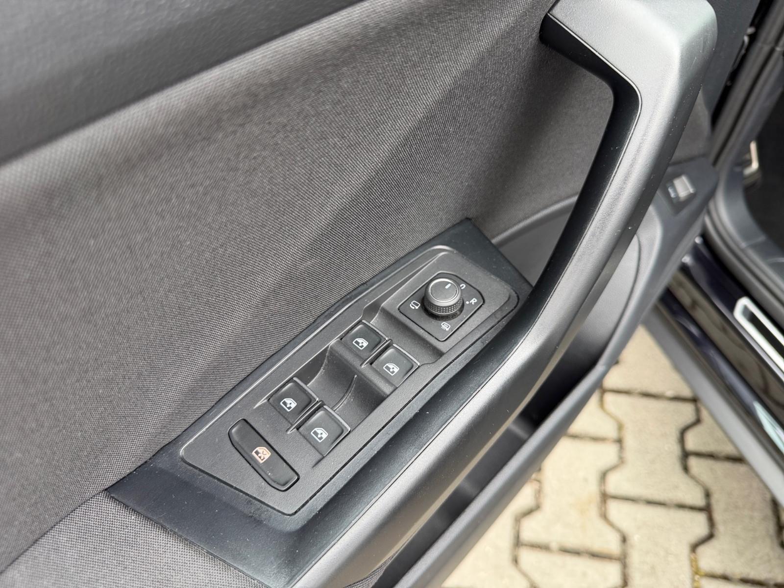 Volkswagen T-Roc Active*LED*Navi*ACC*CarPlay*"2-Zonen*, миниатюра 18