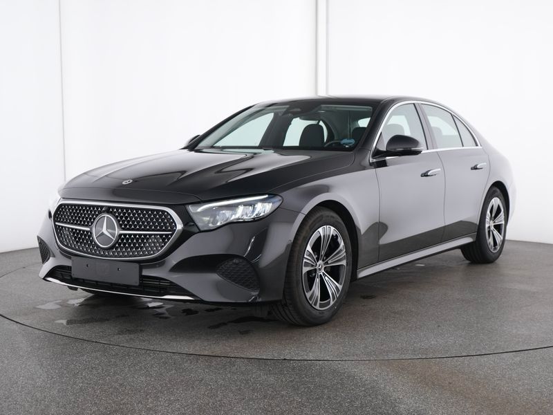 Mercedes E 220 - 1