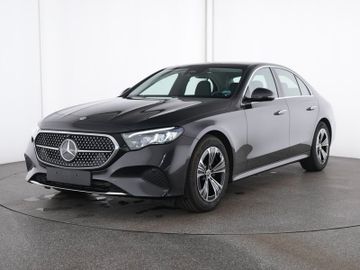 Mercedes E 220 - 1