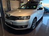 Skoda Rapid Spaceback Edition Xenon/Panorama - Skoda Rapid: Edition