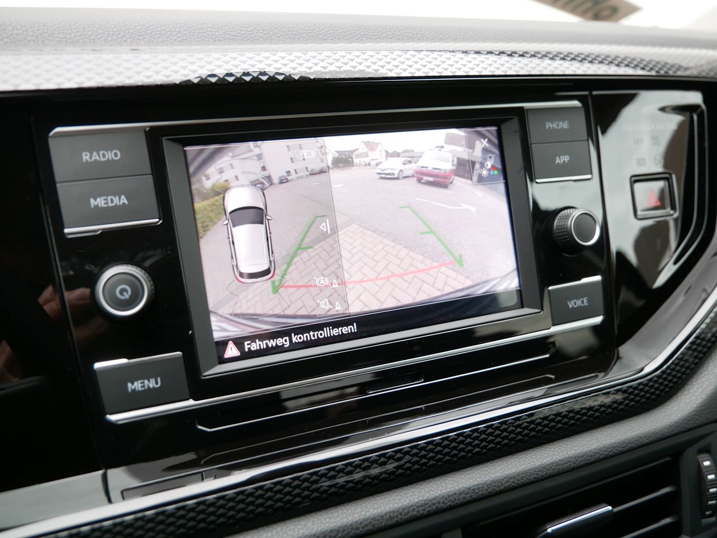 Fahrzeugabbildung Volkswagen Taigo 1.0 TSI Life DSG Kamera SHZ LED DAB Klima