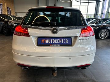 Opel Insignia A Sports Tourer Sport 4x4 *Xenon*1Hand*