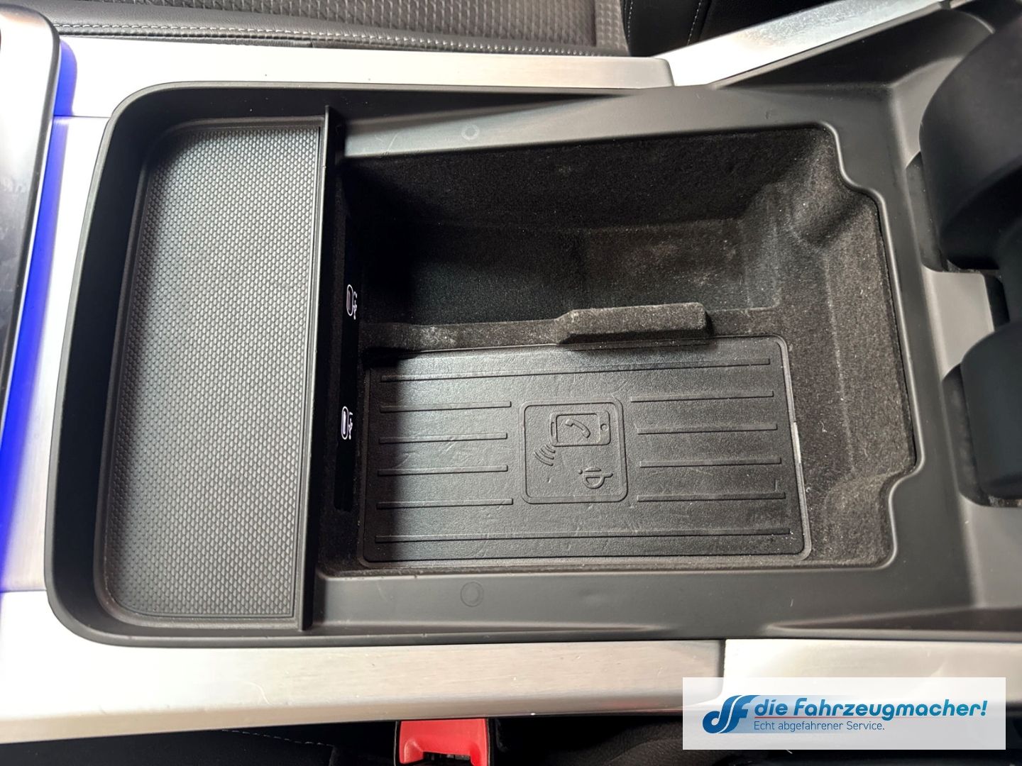 Fahrzeugabbildung Audi Q7 45 TDI quattro S-line Sportpaket LuftfeNiveau