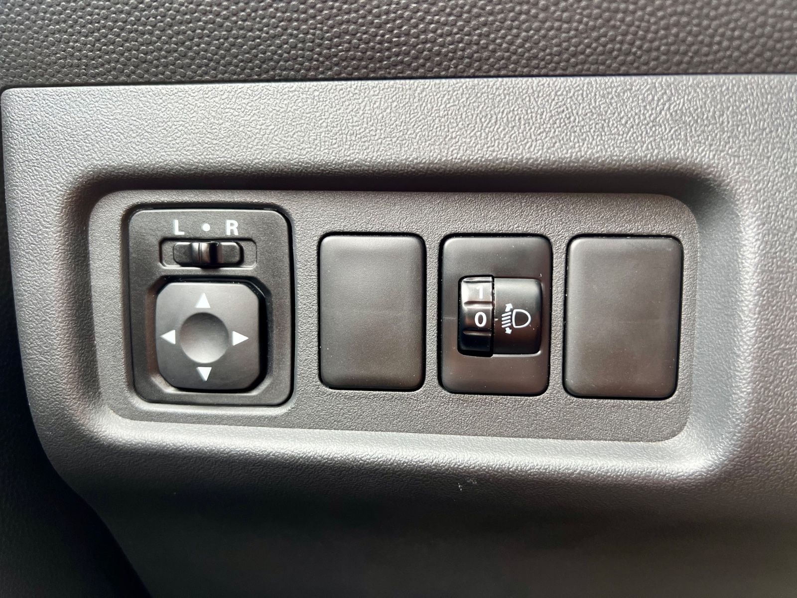 MITSUBISHI Space Star Basis EL. FENSTER L+R SENSOR ISOFIX