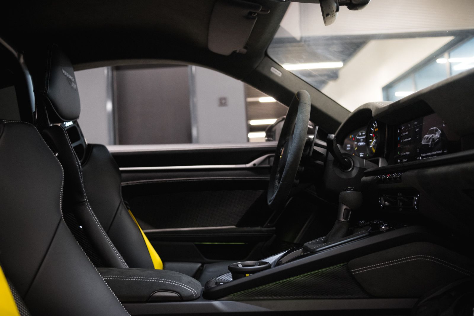 Fahrzeugabbildung Porsche 992/911 GT3 RS-Weissach-Lift-LDE-Kam.-90L-Clubsp