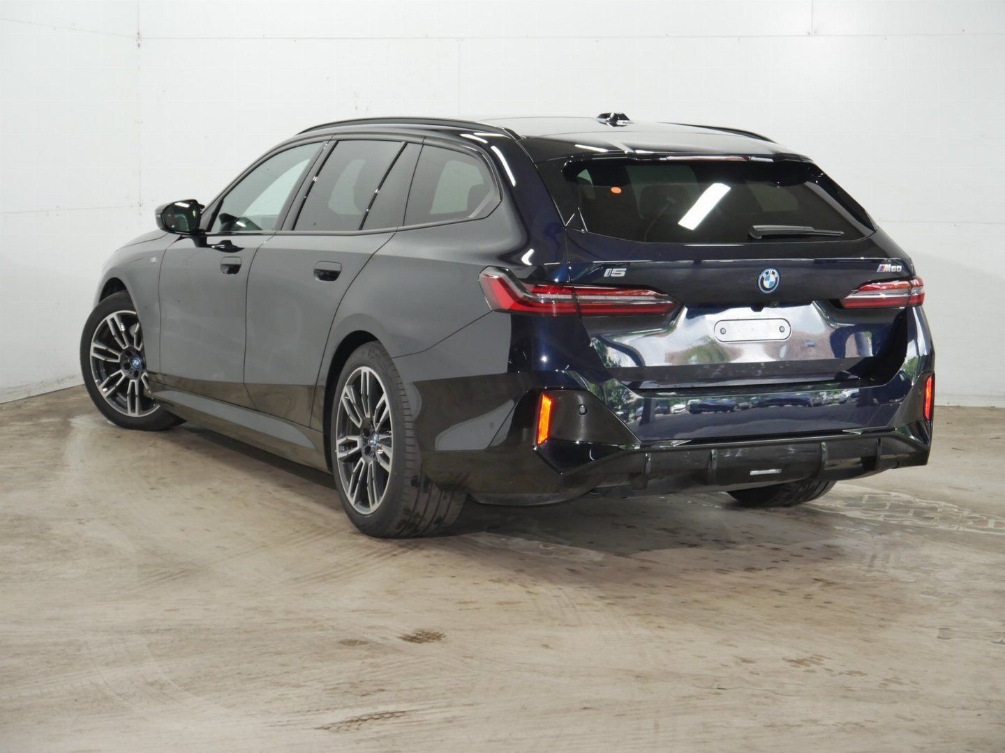 Fahrzeugabbildung BMW i5 M60 xDrive Touring Pano.Dach Driving Assistan