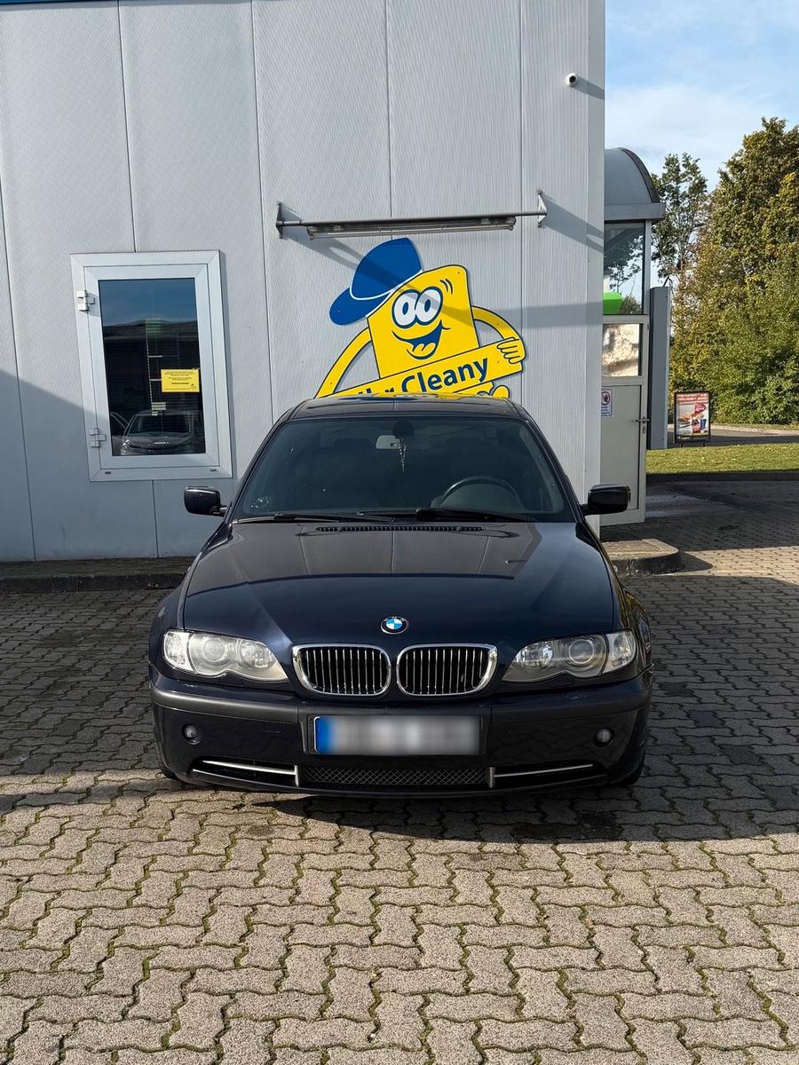 BMW 330