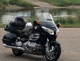 Honda GL1800 - HONDA MOTORRAD