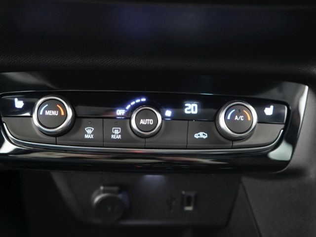 Corsa-e F EDITION 50kWH AT+LED LICHT+SITZHEIZUNG