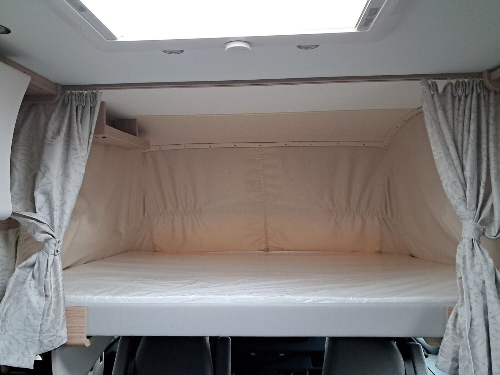 Fahrzeugabbildung Malibu I 450 RB LE comfort Navigation, RFK, TV