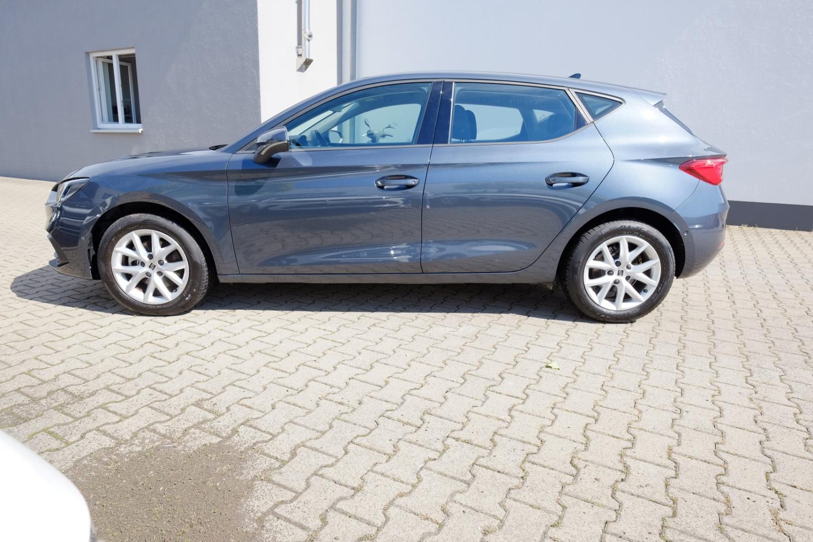 Seat Leon 1.0TSI Style Kamera/LED/AppC/ACC/Nebel