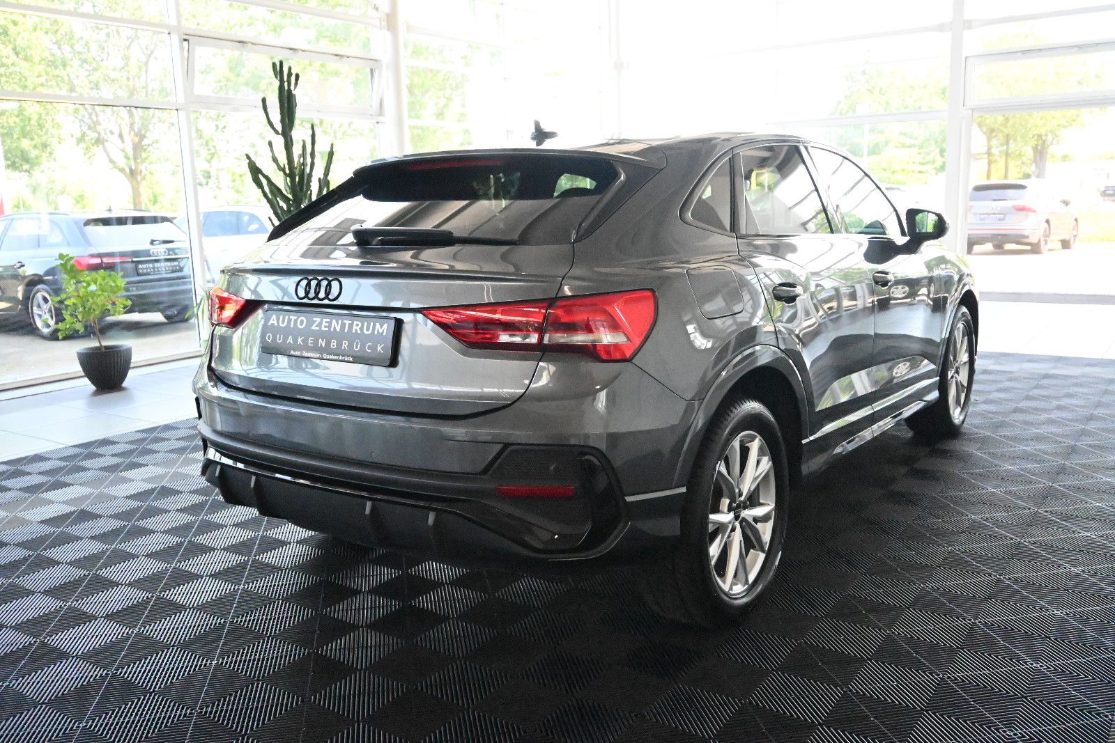 Audi Q3 SB 35 TDI S-Line Navi Virtual Teilleder PDC foto 9