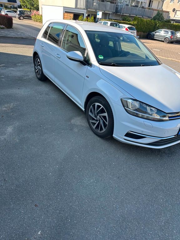 Image of Volkswagen Golf
