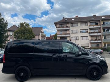 Mercedes V 220 - 8