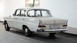 Mercedes-Benz 190 C Heckflosse W110 schöne Historie - Mercedes-Benz 190: Scheckheftgepflegt